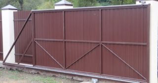Купить откатные ворота из профнастила Рубцовск, цена от 1770 руб.