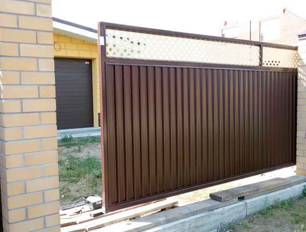 Эстетика и Надежность: Ворота Grand Line для Вашего Дома в Рубцовске от 37261 руб