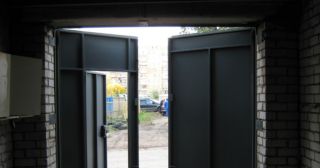 Купить гаражные ворота распашные Рубцовск, цена от 3903 руб.